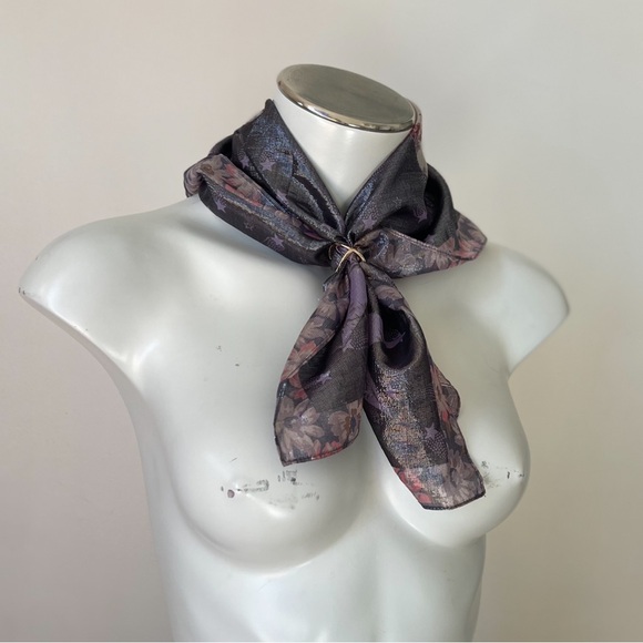 New Coach spun gold scarves - Picture 4 of 5